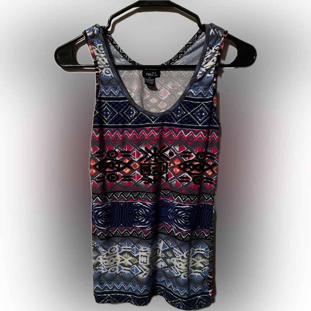 Rue 21 Graphic tank top Medium